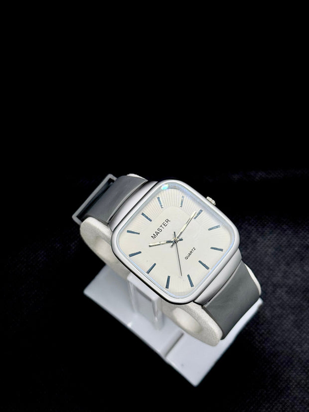 Master Quartz Watch For Men's  Water resistant & Steel Back