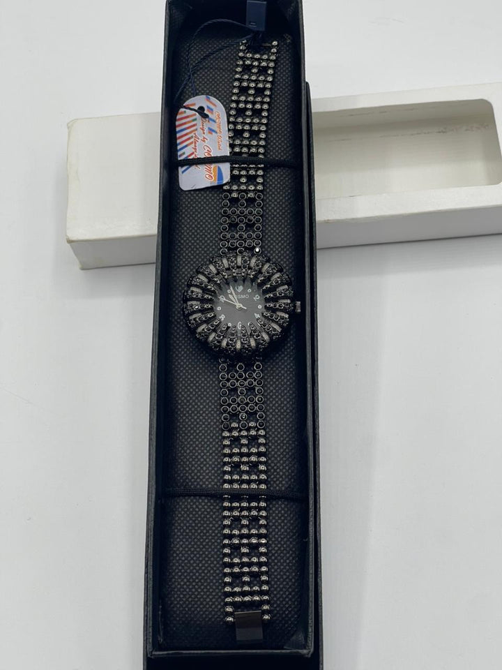 Ladies watch For Men's Water resistant & Steel Back