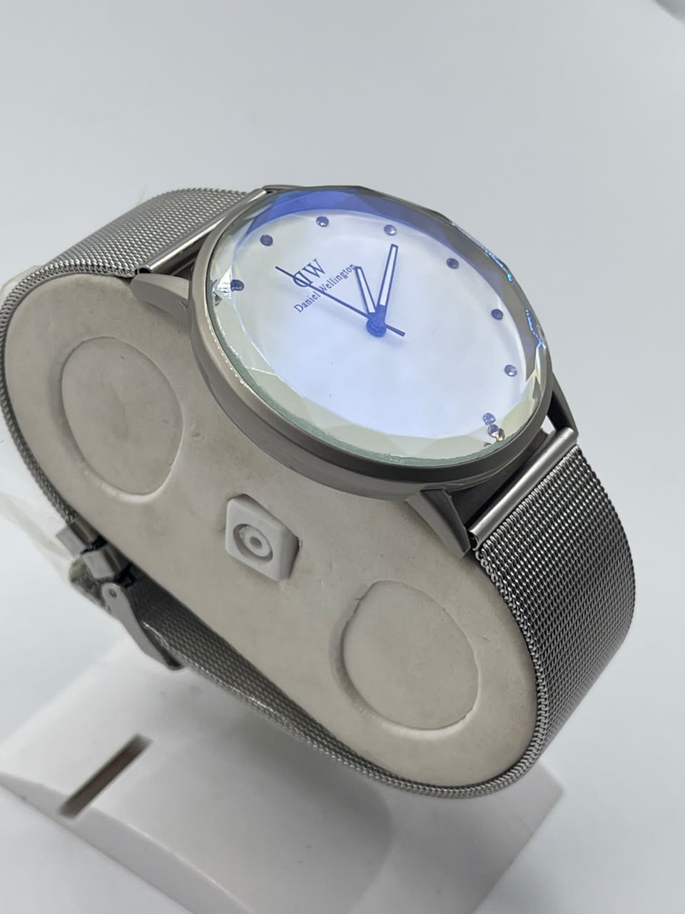 Watch For Men's Water resistant & Steel Back